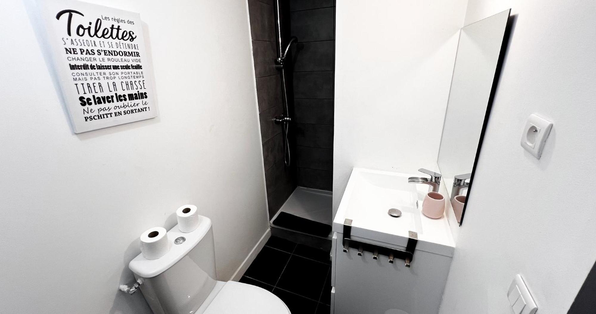 Palais Des Papes - + Cour Privative Appartement *